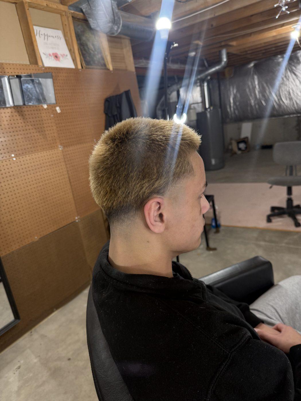 Bleached blonde cut, side profile